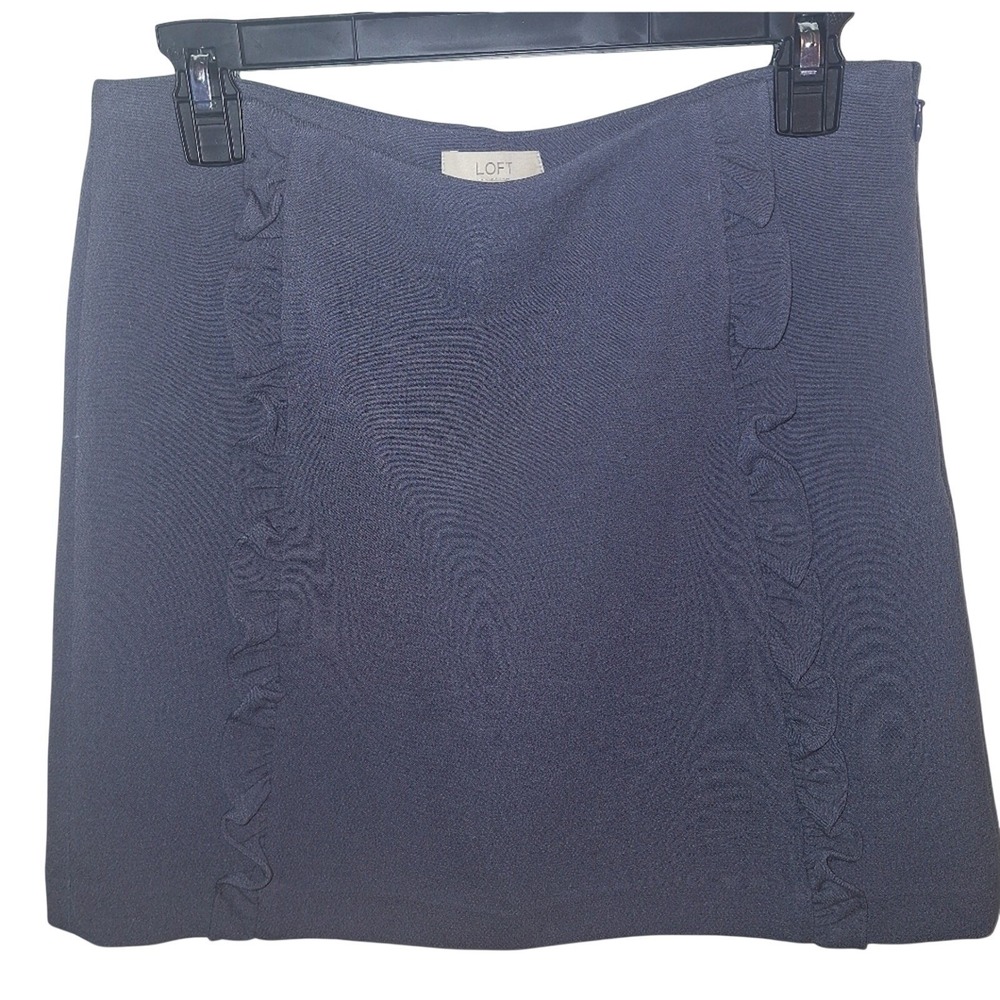 LOFT Gray Size 6 Side Zip Skirt Front Ruffle Business Casual Office Careerwear‎